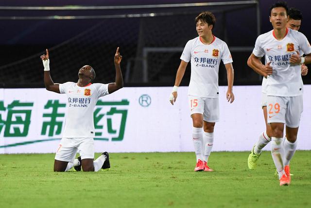 阿媒：旺达称伊卡尔迪霸占住房不走 指控性别暴力